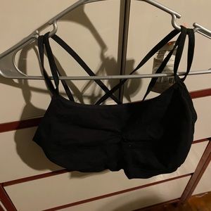 Black sports bra